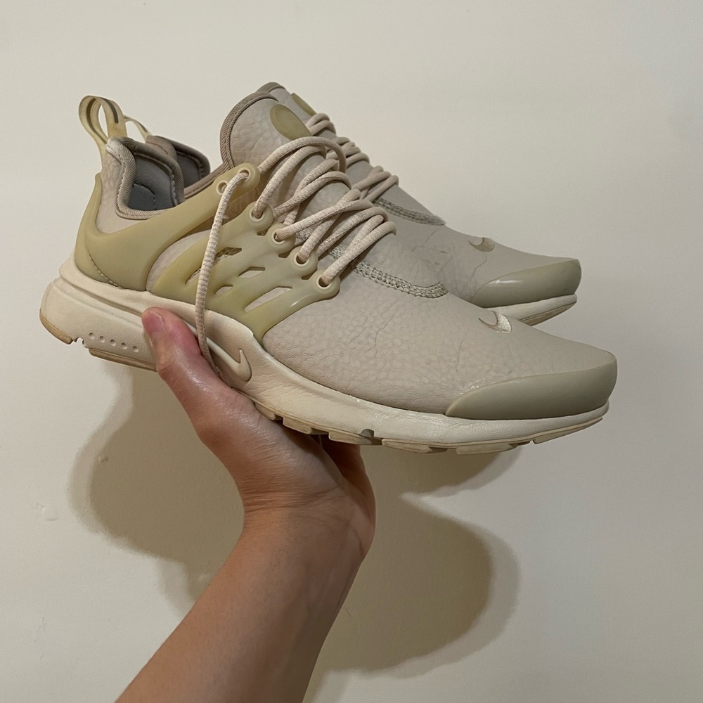 Nike Light Beige Athletic Shoes - Picture 5 of 6